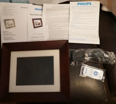 Philips Home Essential Photo Frame 8". Tested and Works.  - Image 1 of 3