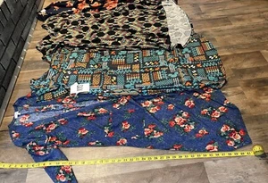 LuLaRoe Disney Bekleidungspaket Größe Small XXS/ 2XS Carley Kleiderpaket �� Mickey Mouse - Bild 1 von 24