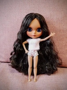 Muñeca Blythe 12" piel negra desnuda cuerpo marrón oscuro cabello sin flequillo cara mate - Imagen 1 de 2