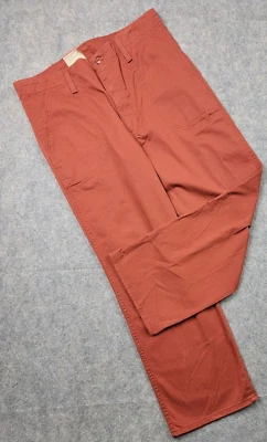Levi Pants Womens 14 32x27 Red Surplus Straight Pants NWT Foto 1 de 4