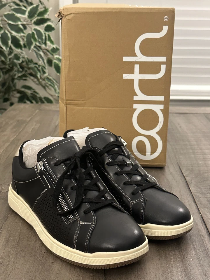 Earth Women's US 7.5M Netta Round Toe Casual Lace-up Black Sneakers *Read