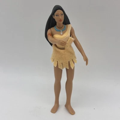 "Figura de acción de colección Disney Pocahontas 5"" Pocahontas 1995 con falda" Foto 1 de 4