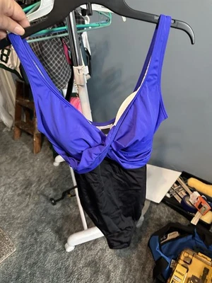 Traje de baño Venus One Piece negro y azul para mujer talla 14 Foto 1 de 2