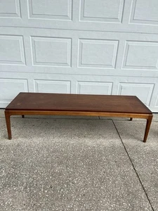 SUPER PAUL MCCOBB? LANE RHYTHM 58" MID CENTURY MODERN COFFEE TABLE - Picture 1 of 12