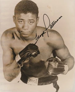 FLOYD PATTERSON BOXING HOFer AUTHENTIC ORIGINAL AUTOGRAPHED PHOTO JUNE 1997 - Picture 1 of 2