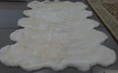 NATURAL / WHITE 6'-0" x 9'-0" Flaw in Rug, Reduced Price 1172766893 SHS211A-6 - Image 1 of 4