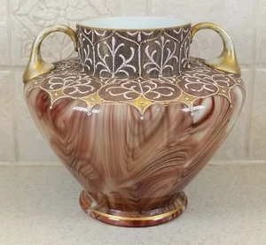 Jarrón Loetz de vidrio mármol esmaltado decorado con mango 6 1/4"  - Imagen 1 de 11