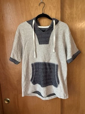 New Company 81 Superior Quality Woven Hooded Short Sleeve Shirt Size Small Grey  - Image 1 of 4