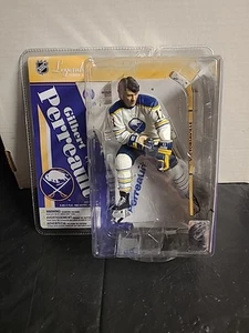 Gilbert Perreault Buffalo Sabres 2006 McFarlane Legends Series 4 White Variant - Picture 1 of 13