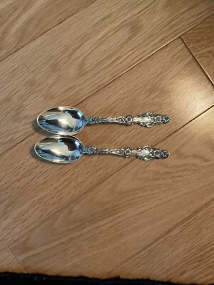 Cuchara cinco en punto Whiting Lily sin mono Foto 1 de 4