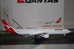 Gemini Jets 1:400 Qantas Airbus A330-300 VH-QPH (GJQFA742) Die-Cast Model Plane - Picture 1 of 6