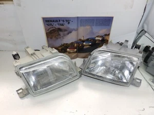 RENAULT CLIO WILLIAMS DEL 90 - FARI DX E SX ORIGINALI CARELLO / VALEO - Foto 1 di 3