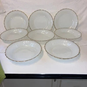 8 Vintage Fire King Anchor Hocking Suburbia 7.5” Soup Salad Pasta Bowls Gold Rim - Picture 1 of 3