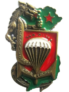 INSIGNE PARACHUTISTE TROUPES DE MARINE LES CAPORAUX CHEFS DU 3° RPIMa  Y. B 2004 - Imagen 1 de 2