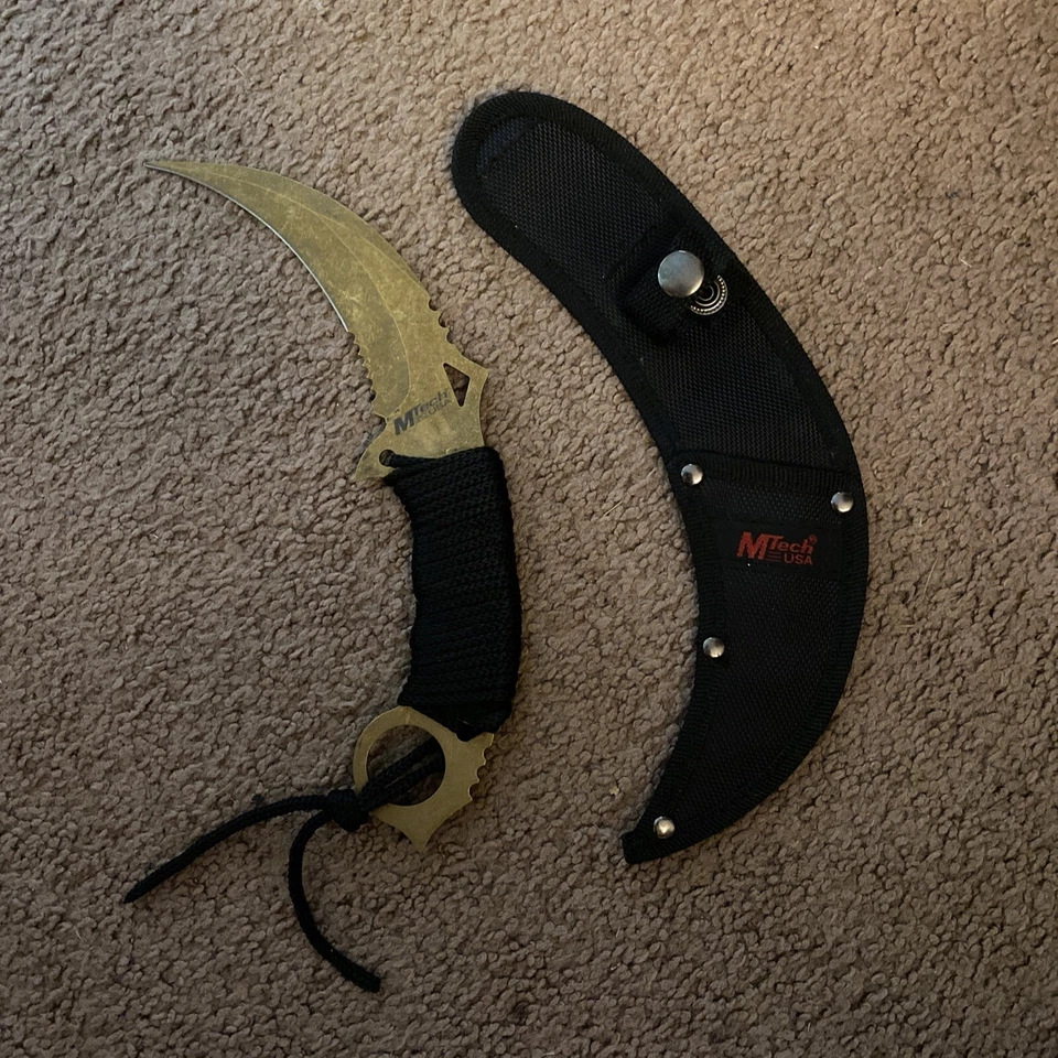 Defender-Xtreme Blade Hunting Knife  Stainless Steel New - Image 1 of 1