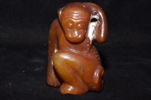 Chinese Antique Shang Dynasty Hetian Ancient Jade Statues Jade Monkey - Imagen 1 de 9