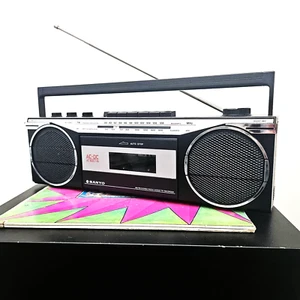 Sanyo WC-2000 AC/DC Ghettoblaster Radio Kassetten Abspielgerät Vintage Retro 80er EUC Japan - Bild 1 von 15