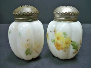 Antiguo agitador de sal y pimienta de vidrio de leche opaco Gillinder Melón blanco alrededor de 1888 - Imagen 1 de 13