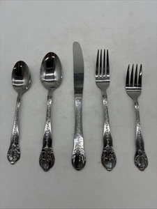 Debbie Mumm SAKURA Posate Inox Pupazzo di Neve Natale Set 38 Pezzi - Foto 1 di 19