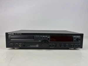 TASCAM CD-RW750SL Professional CD Recorder - Bild 1 von 9