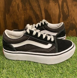Vans Old Skool Black White Low Shoes Sneakers / Youth Size 2.5 / Clean Condition - Picture 1 of 10