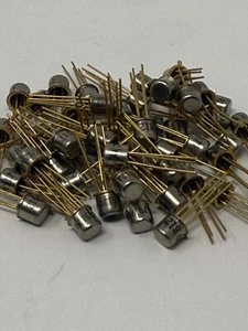 1 Piece - Motorola 2N5179 NPN Silicon Bipolar Transistor With Gold Leads TO72 - Picture 1 of 1