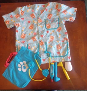 Melissa and Doug Pediatric nurse dress up costumes play kit teddy bear age 3-6 - Picture 1 of 7