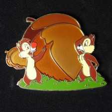 Disney Shopping Pin Chip and Dale Discovering an Acorn Le 100 Oc