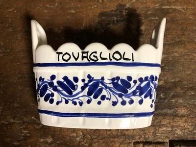 PORTATOVAGLIOLI IN CERAMICA BIANCA E BLU PORTA TOVAGLIOLO - Immagine 1 di 4