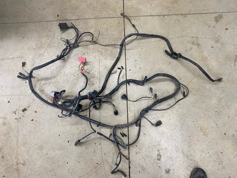 Porsche 944 Turbo 951 1986 bahía de motor, faros, ventiladores de refrigeración arnés de cableado Foto 1 de 4