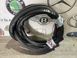 Sello de goma para puerta trasera derecha del lado del conductor MITSUBISHI OUTLANDER 2009-2013 - Imagen 1 de 10