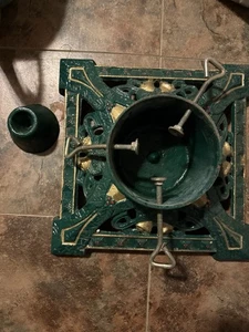 VINTAGE CAST IRON TREE STAND - Picture 1 of 4