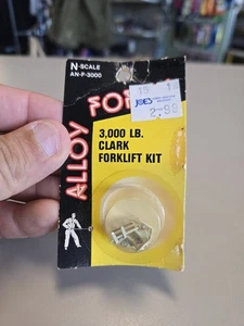 N Scale A N - F - 3000 Clark Forklift Kit Alloy Forms - Picture 1 of 3