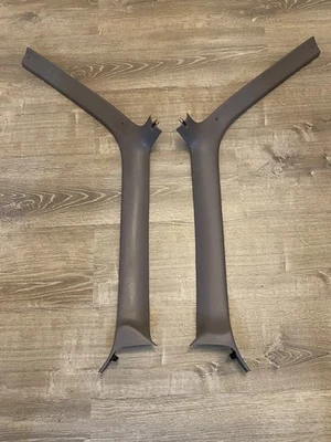 OBS Ford F150 F250 F350 1992-1996 Bronco A pilar ventana moldura gris claro 92-96 Foto 1 de 4