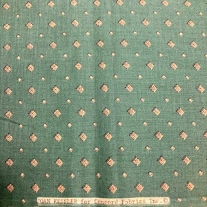 Triangle motifs on green  100% Cotton 2 Yards by Joan Kessler to craft or sew - Picture 1 of 4