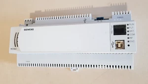 SIEMENS PXC100.D Contrôleur modulaire d'automatisation     /B19 /145 - Picture 1 of 8
