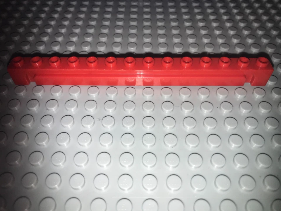 LEGO Baustein mit Nut 4217 rot 1x14 Schiene Rolltor Lamelle City System - Bild 1 von 1