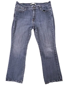 Levis Jeans Women’s 14S (32x30) Blue Boot Cut Stretch Denim Medium Wash Cowgirl - Picture 1 of 13