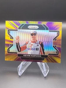 2022 Panini Prizm Racing KEVIN HARVICK Viola e Giallo Hyper #93 - Foto 1 di 2
