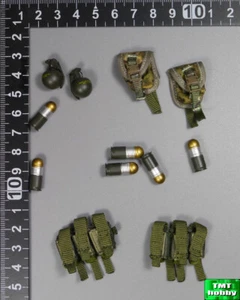 1:6 Scale DAM British Army 78033 - 40MM & FRAG GRENADES w/ POUCHES - Picture 1 of 1