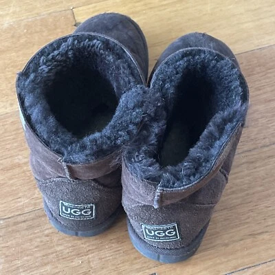 Marino Craft  Ugg boots Chocolate Brown - Size 12 Australian Ugg Kids - Image 1 of 3