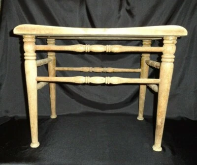 Taburete de mesa de banco primitivo vintage con husillos STICKLEY BROS CO Grand Rapids Foto 1 de 4