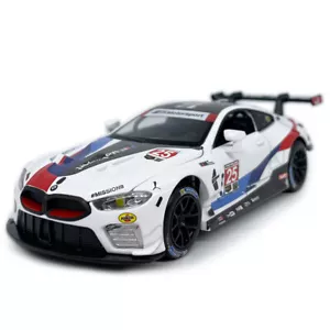 Modellino auto pressofuso 1:32 BMW M8 GTE Le Mans #25 giocattoli ragazzi per bambini regali - Foto 1 di 12