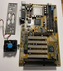 Motherboard GIGABYTE GA-5AX REV 4.1 SDRAM AGP ISA PCI SOCKET 7 Retro - Zdjęcie 1 z 5
