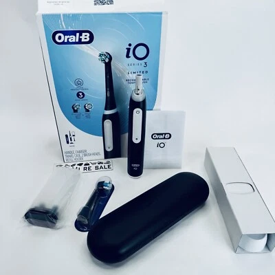 Oral-B iO Serie 3 Cepillo de Dientes Eléctrico con 1 Cabezal de Cepillo Recargable, Negro Foto 1 de 4