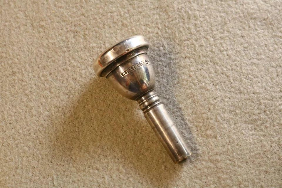 Antiguo trombón tenor de vástago pequeño Bach 6 1/2A barítono y boquilla de eufonio XB Foto 1 de 4