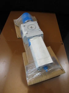 FESTO AIR REGLUATOR FILTER - MS6N-LFR-1/4-D5-E-R-M-RG - Picture 1 of 2