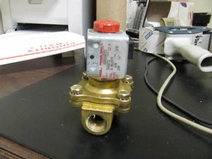 ASCO MAGNETVENTIL 3/8" VENTIL US821OC93 - Bild 1 von 4