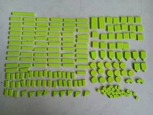 LEGO BULK LOT OF 184 LIME GREEN SMOOTH TILES 1X1 1X2 1X3 1X4 2X2 2X4 - Picture 1 of 3