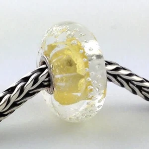 Authentic Trollbeads Glass Silver Trace Gold Bead Charm 62023, New - Picture 1 of 2